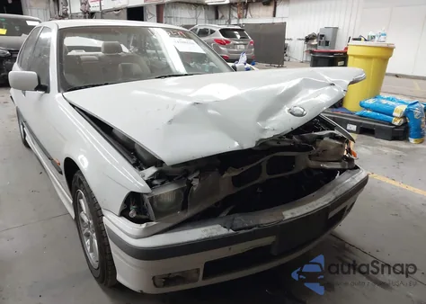 1998 BMW 328I z USA, uszkodzony, nr VIN WBACD3328WAV23279